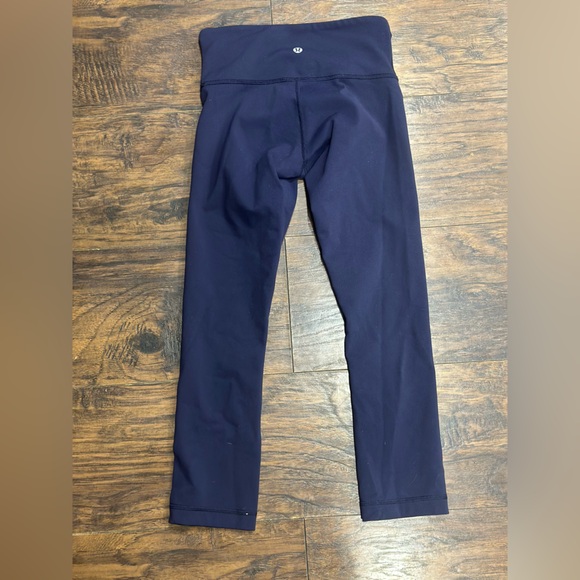 Lululemon leggings - Picture 5 of 5